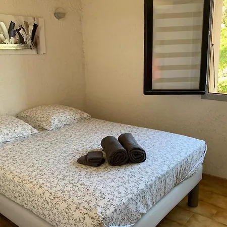 55m With Terrace And Mountain View! Apartment Calcatoggio (Corsica)